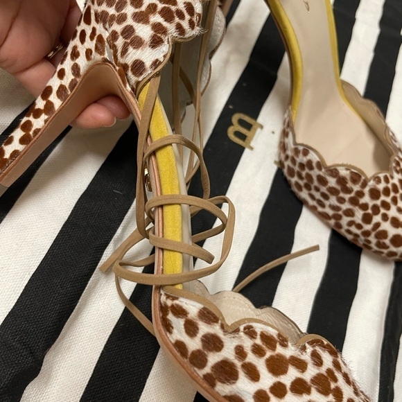 New - Anthropologie heels scallops details - Picture 5 of 7